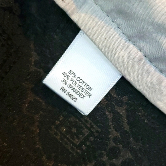 Banana Republic~Woman Size 6Petite~Black Camden Fit Pants Textured. - Picture 14 of 15